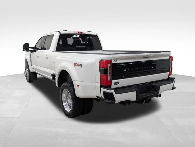 New 2026 Star White Metallic Tri-Coat Ford F-450® Platinum® image 64