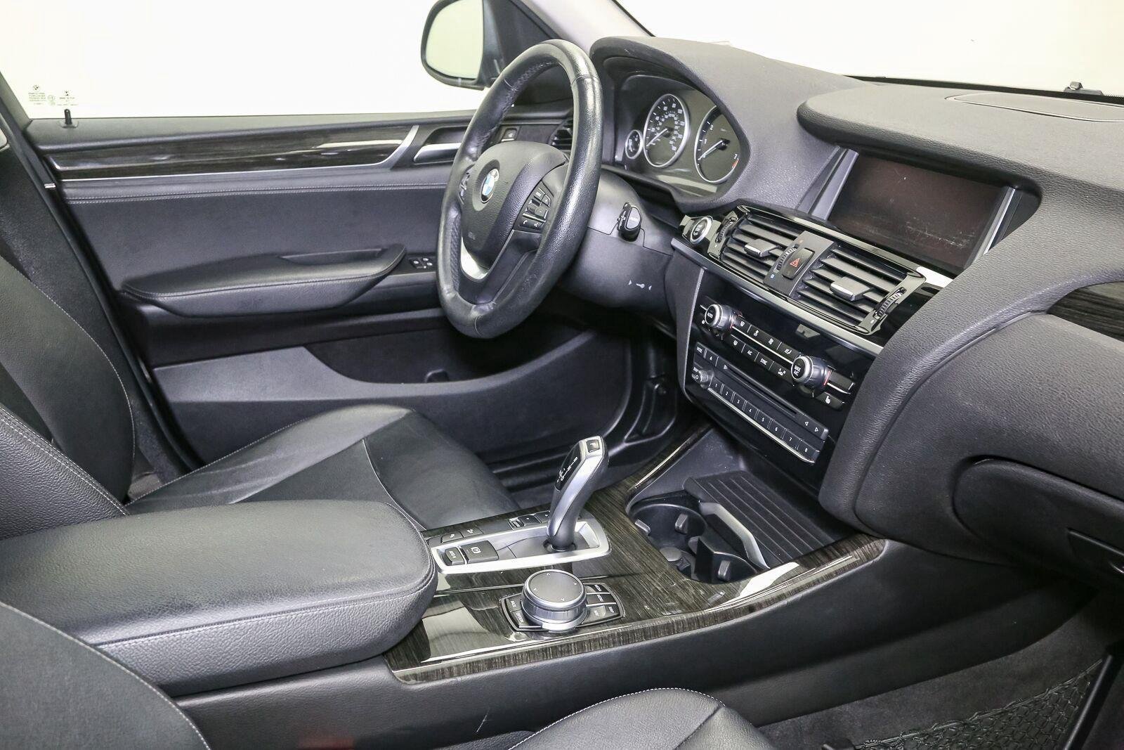 Used 2017 Jet Black BMW xDrive28i image 19