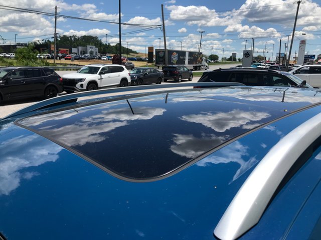 New 2026 Mountain Lake Blue Metallic Volkswagen 2.0T SEL image 5