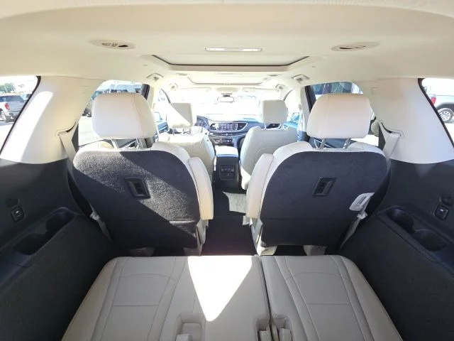 Used 2022 Black Buick Essence image 13