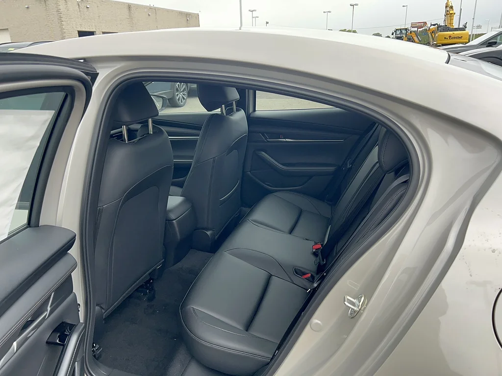 New 2026 Platinum Quartz Metallic Mazda 2.5 S Preferred image 10