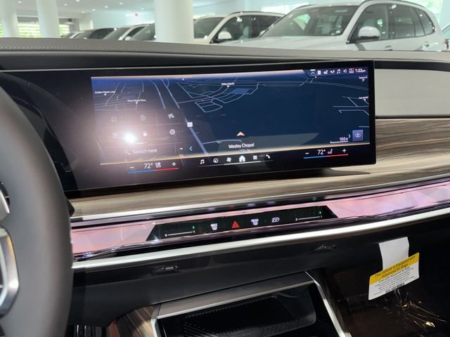 New 2026 Mineral White Metallic BMW 760i xDrive image 19