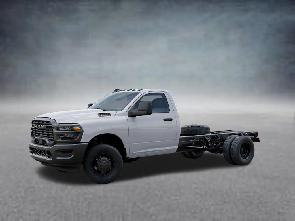 New 2026 Bright White Clear-Coat Exterior Paint RAM Tradesman image 2