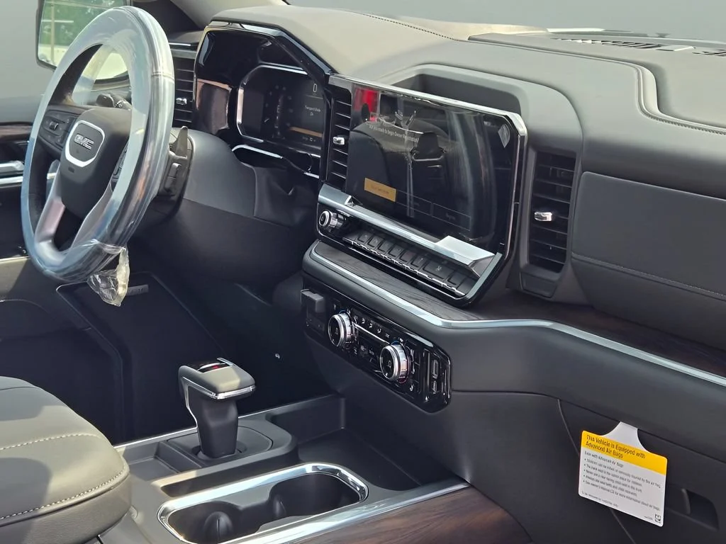 2026 GMC Sierra 1500 SLT - Photo 10