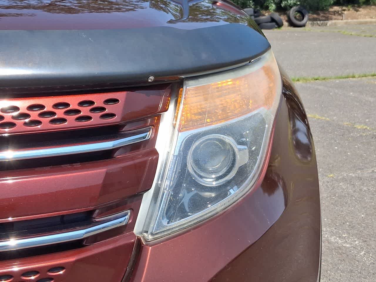 Used 2015 Bronze Fire Metallic Tinted Clearcoat Ford Limited image 30