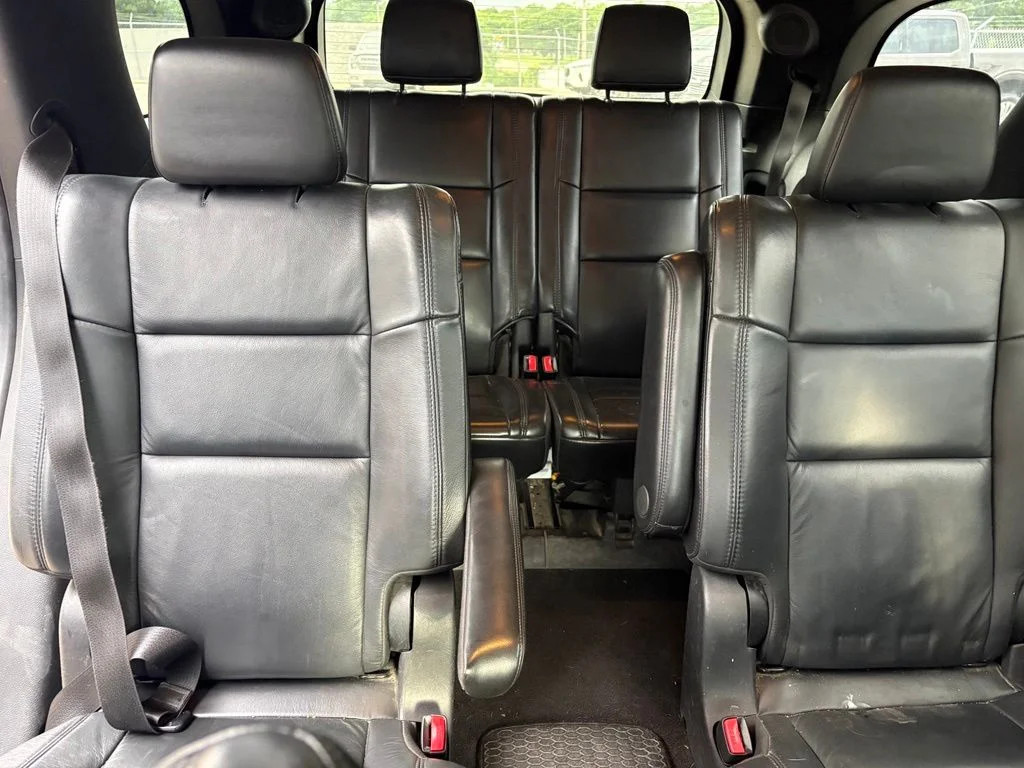 Used 2014 Crystal Metallic Dodge Limited image 9