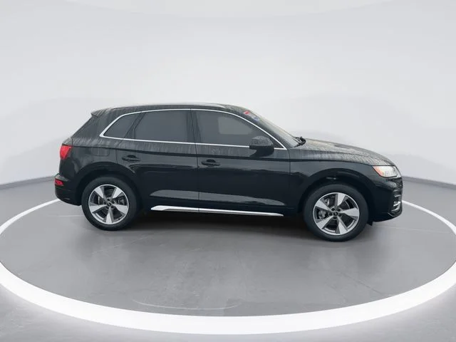 Used 2023 Black Audi 40 Premium image 8