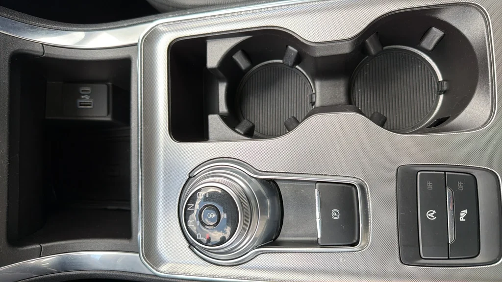 Used 2023 Blue Metallic Ford Titanium image 27