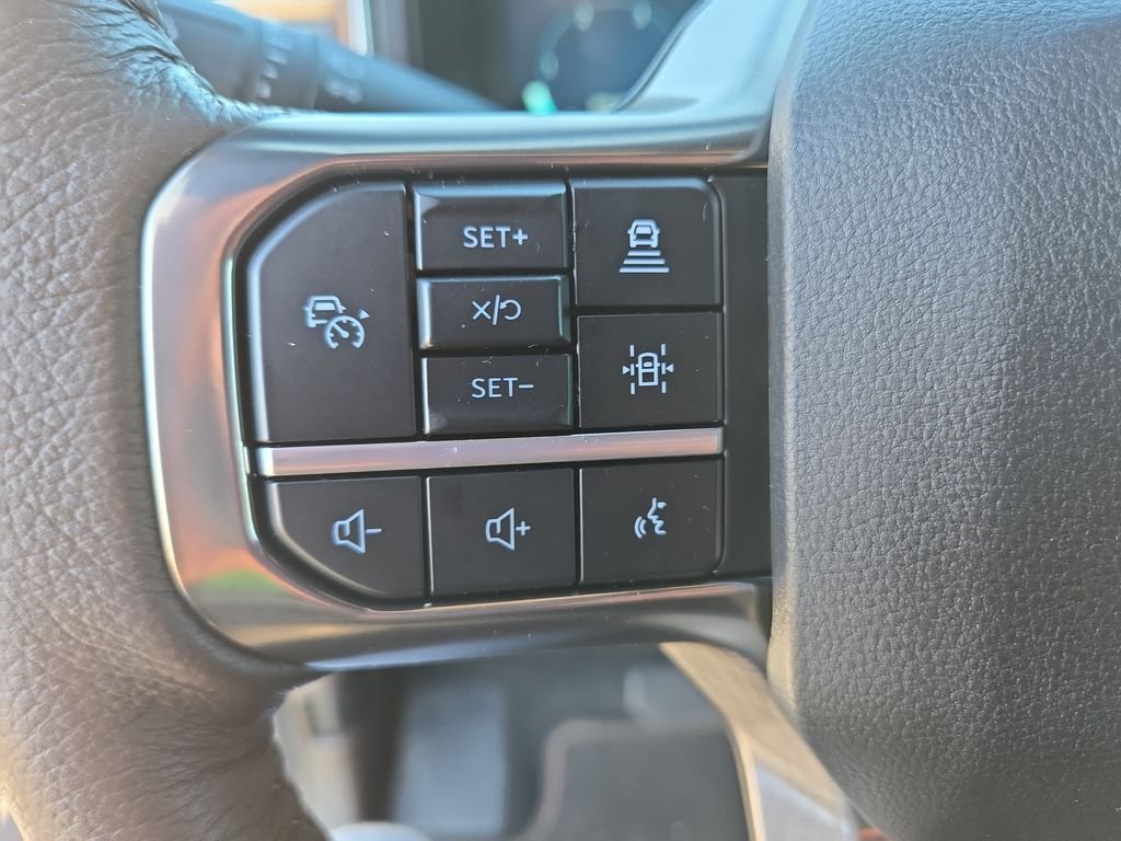New 2026 Star White Metallic Tri-Coat Ford F-250® King Ranch® image 14