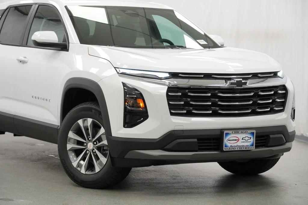New 2027 Summit White Chevrolet LT image 9