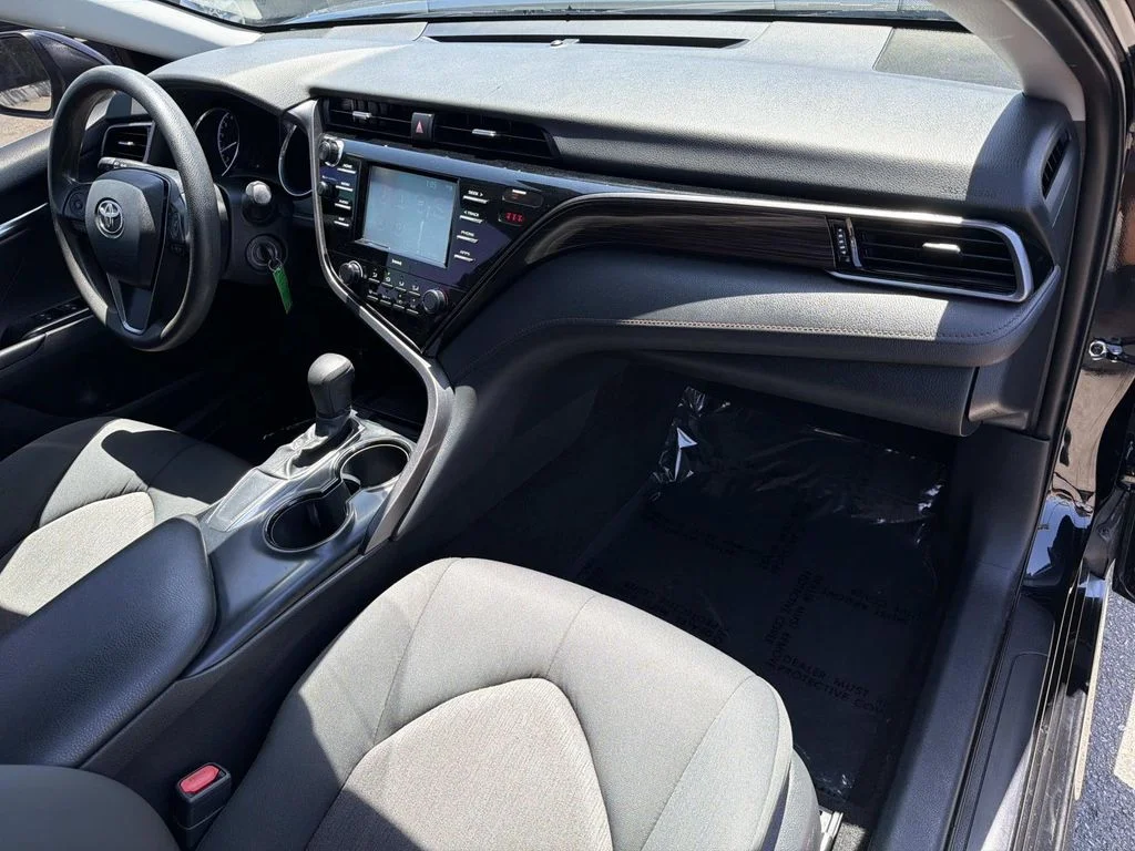Used 2020 Midnight Black Metallic Toyota LE image 28
