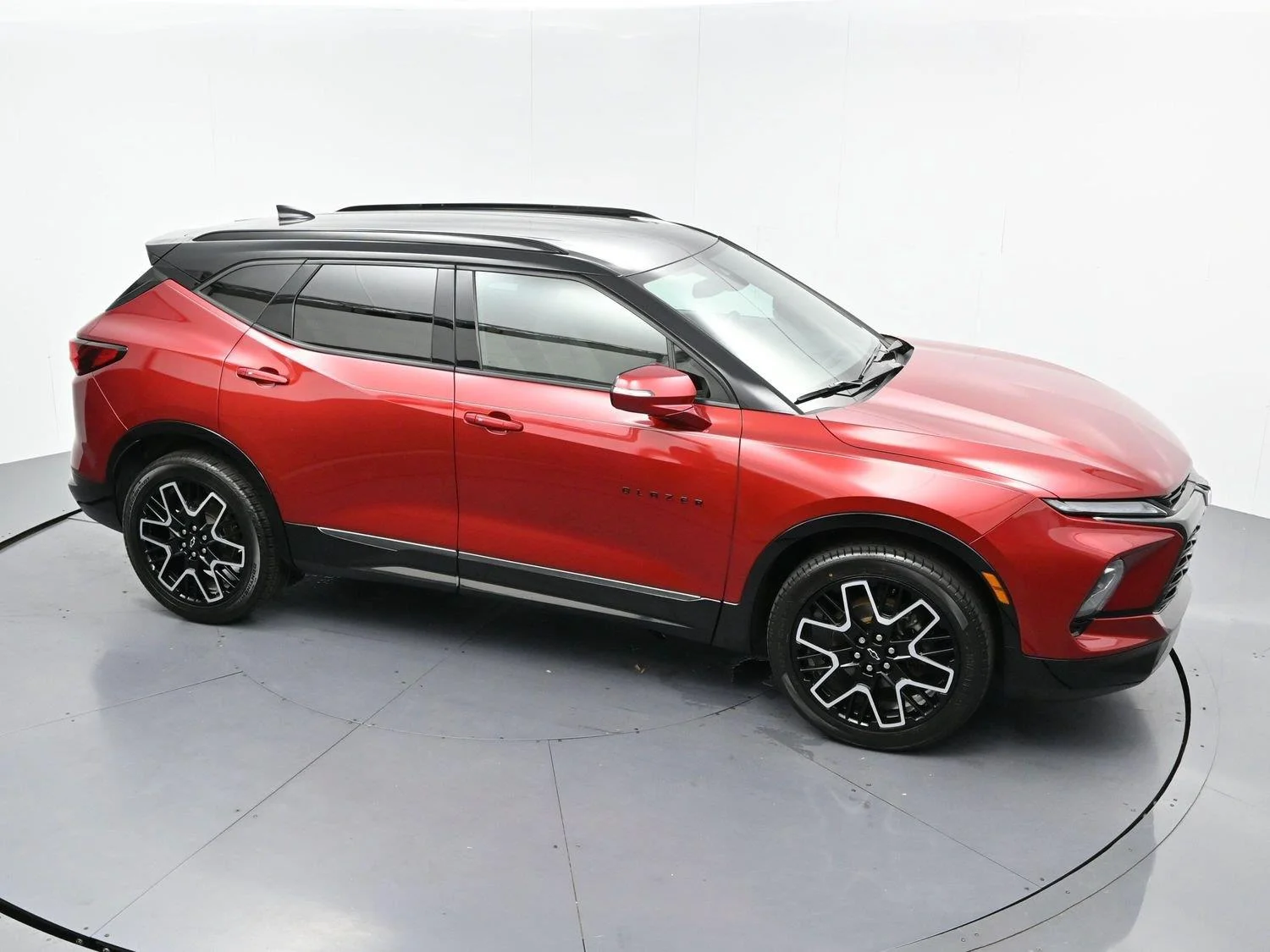 Used 2024 Radiant Red Tintcoat Chevrolet RS image 35