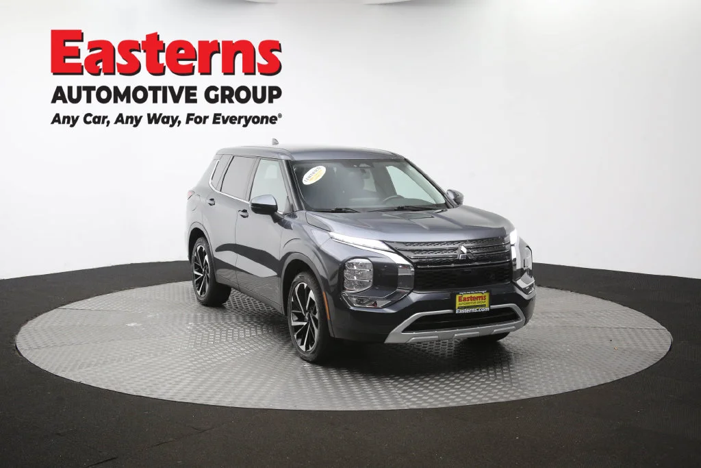 Used 2024 Gray Mitsubishi SE image 52
