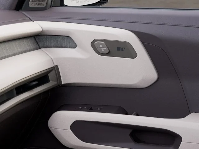 New 2027 White Kia SX Prestige image 25