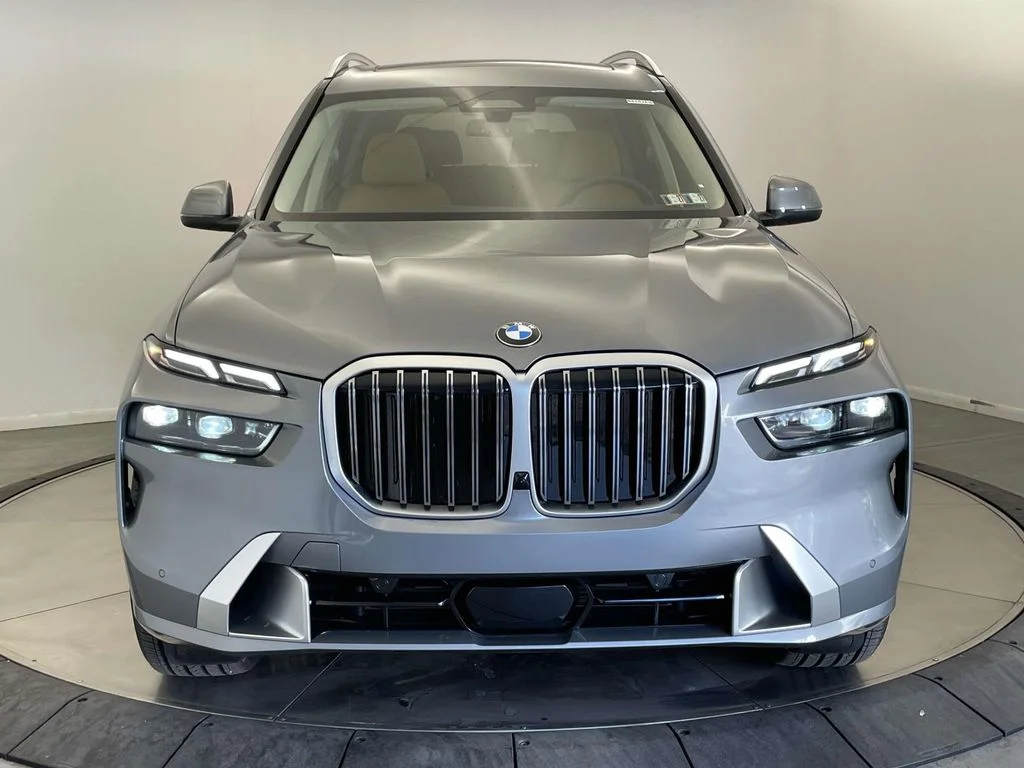 New 2027 Gray BMW xDrive40i image 8