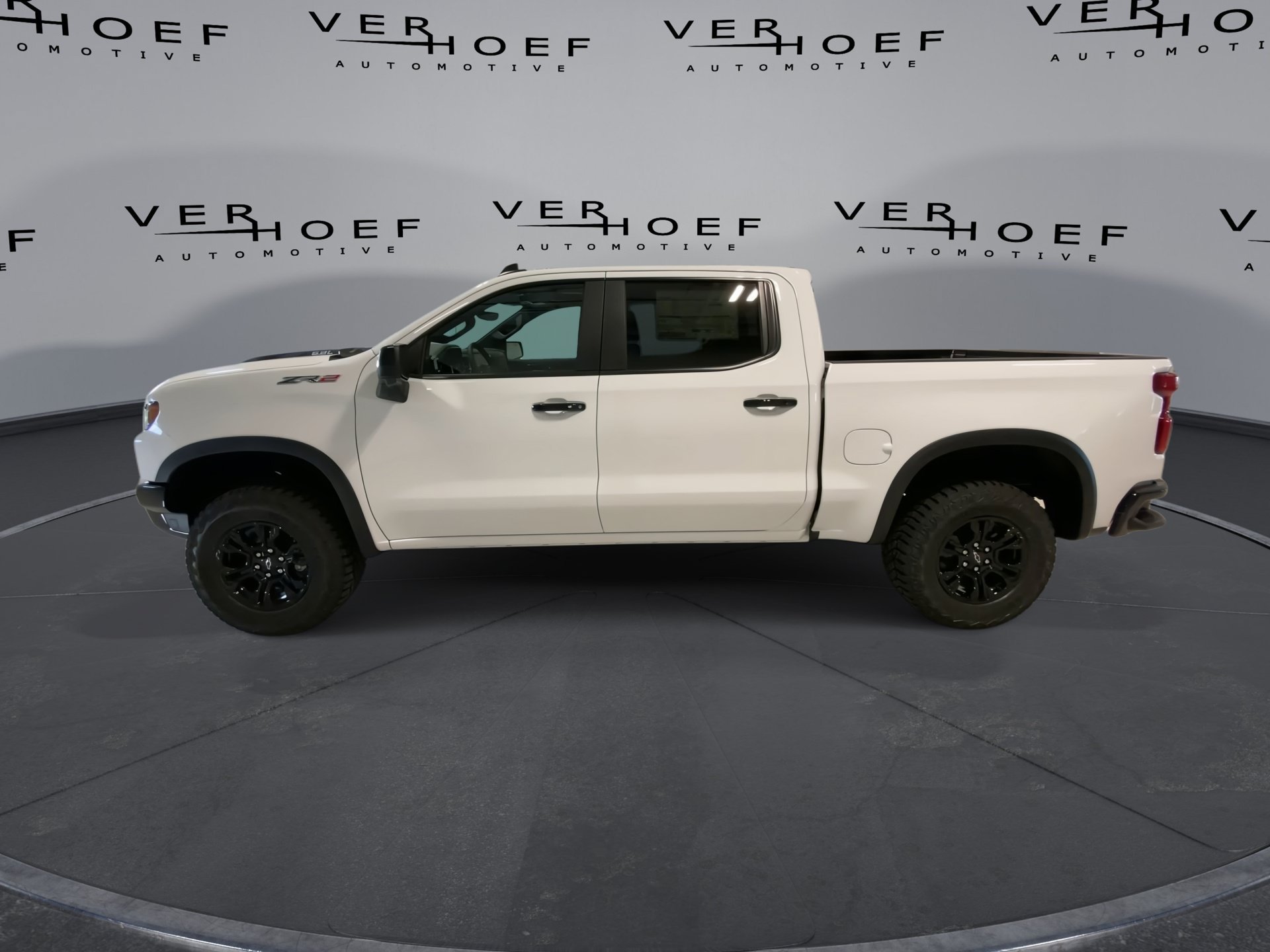 New 2026 Summit White Chevrolet ZR2 image 5