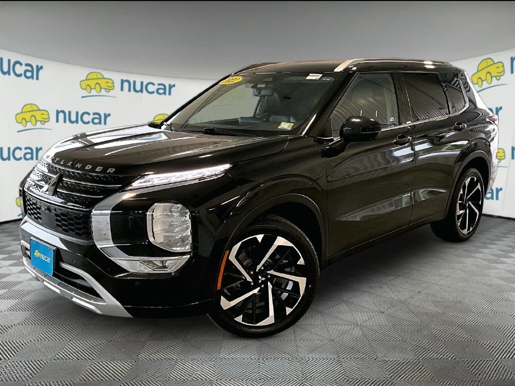 Used 2022 Black Mitsubishi SEL image 3