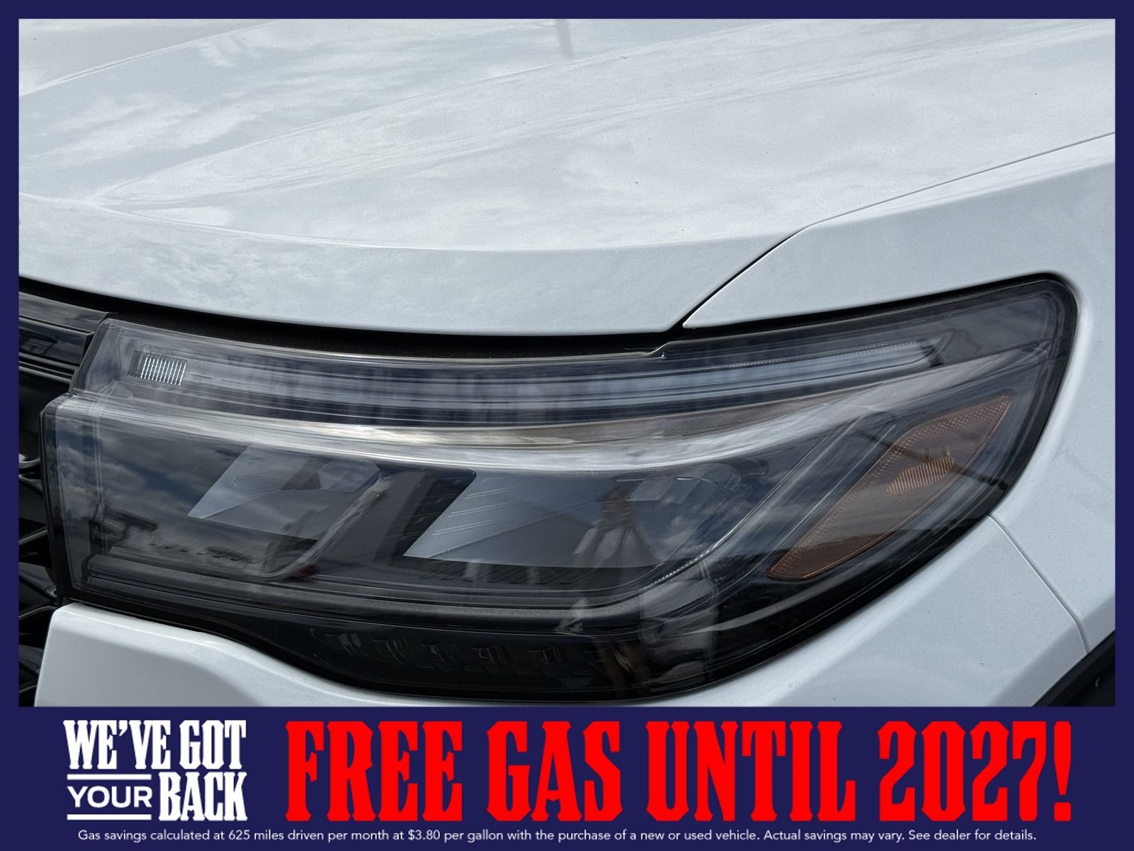 New 2026 Star White Metallic Tri-Coat Ford ST-Line image 8