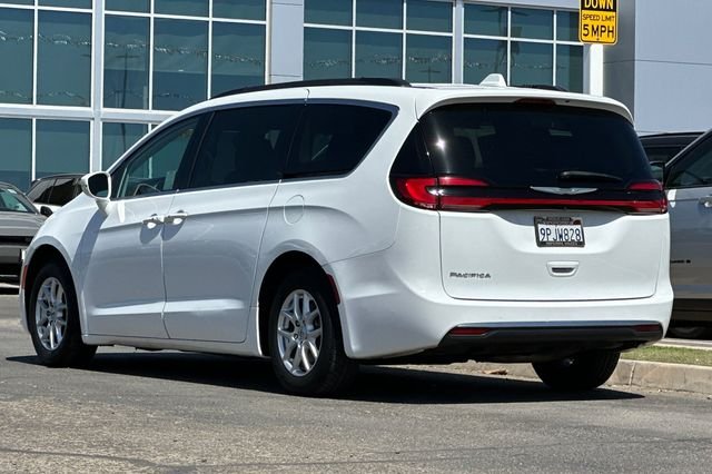 Certified Used 2022 White Chrysler Touring L image 5