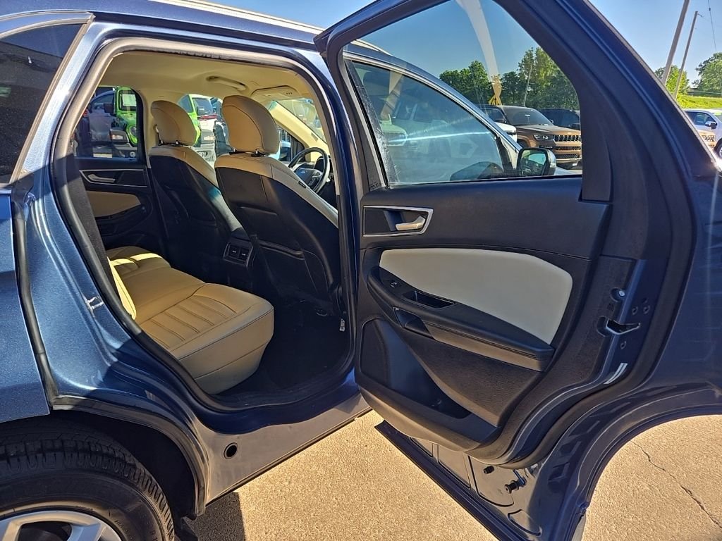 Used 2019 Blue Ford SEL image 80