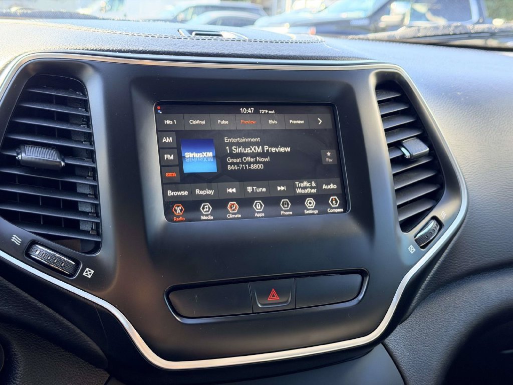 Used 2020 Black Jeep Latitude image 17