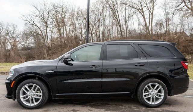 Used 2025 DB Black Clearcoat Dodge R/T Plus image 9