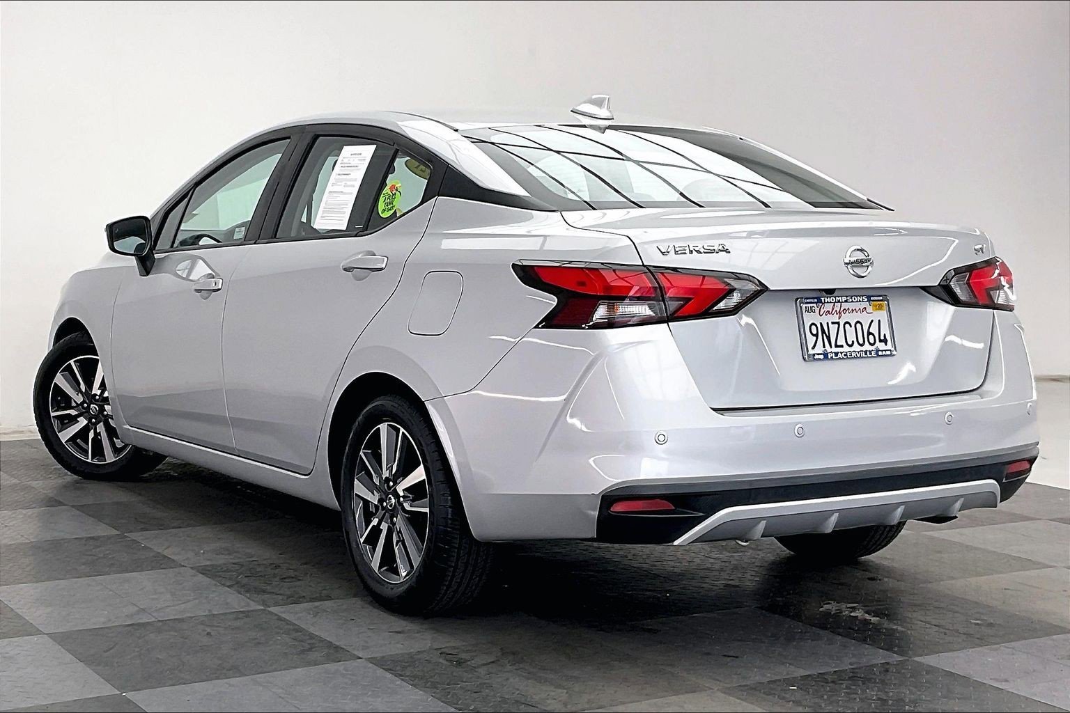 Used 2021 Brilliant Silver Metallic Nissan 1.6 SV image 10
