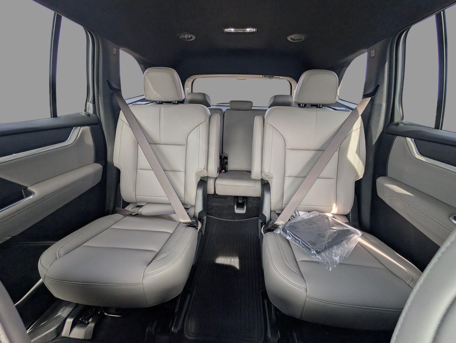 2026 GMC Acadia Elevation - Photo 12