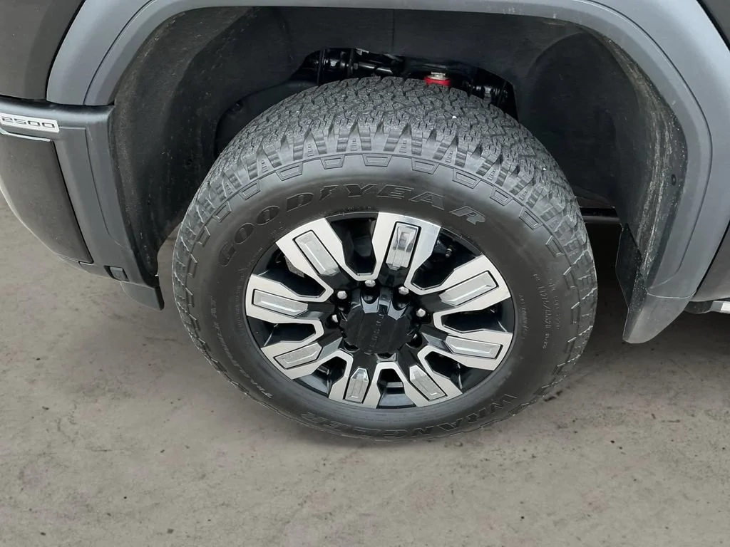 Certified Used 2024 Onyx Black GMC Denali image 9
