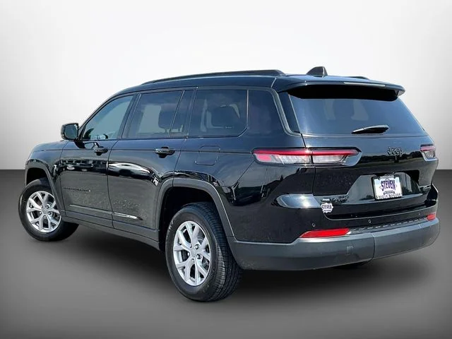 Used 2021 Black Jeep Limited image 4