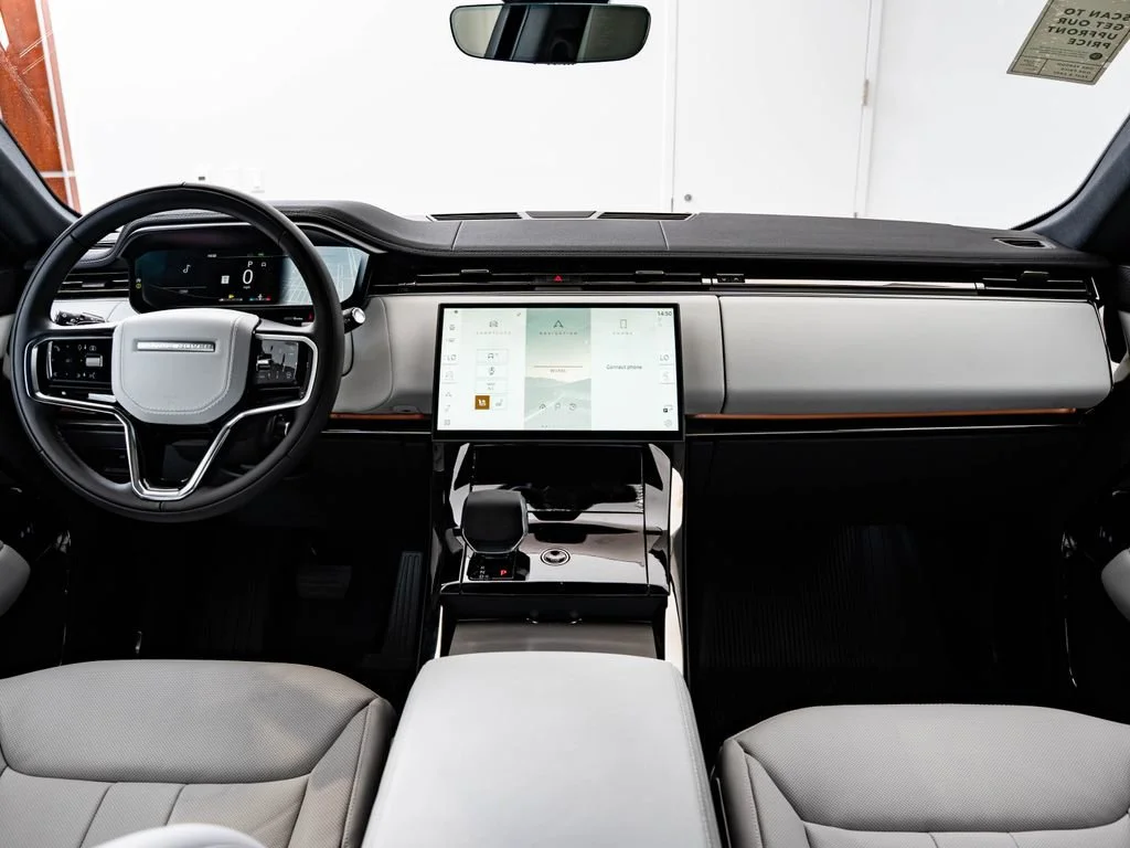 New 2026 Carpathian Grey Land Rover SE image 35