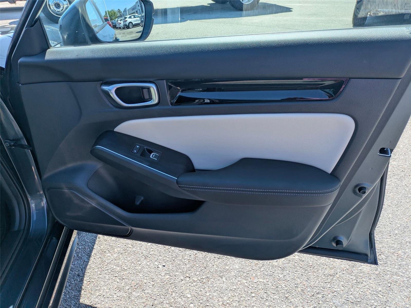 Used 2022 Meteorite Gray Metallic Honda Sport Touring image 32