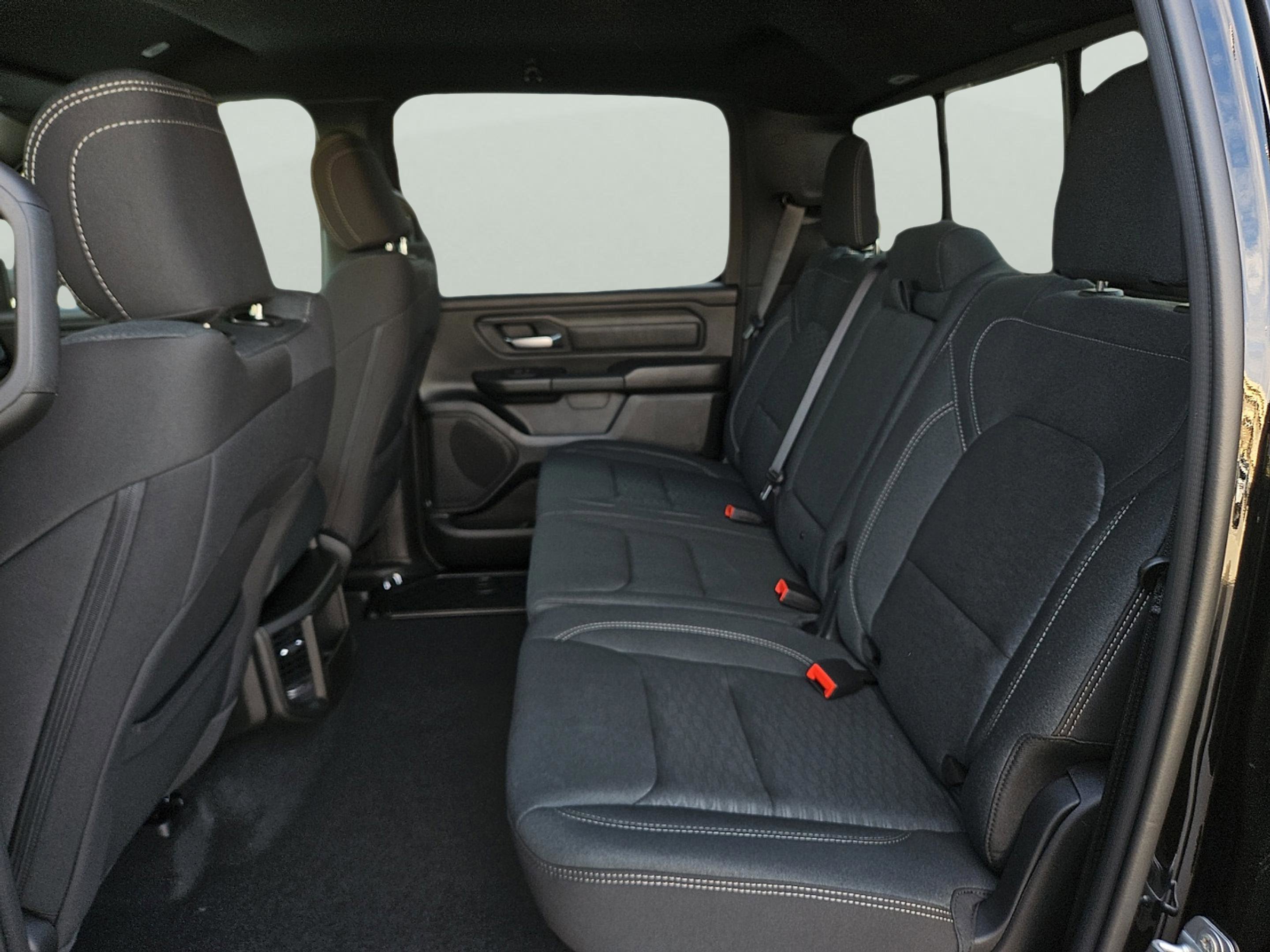 New 2026 Diamond Black Crystal Pearl-Coat Exterior Paint RAM Express image 9