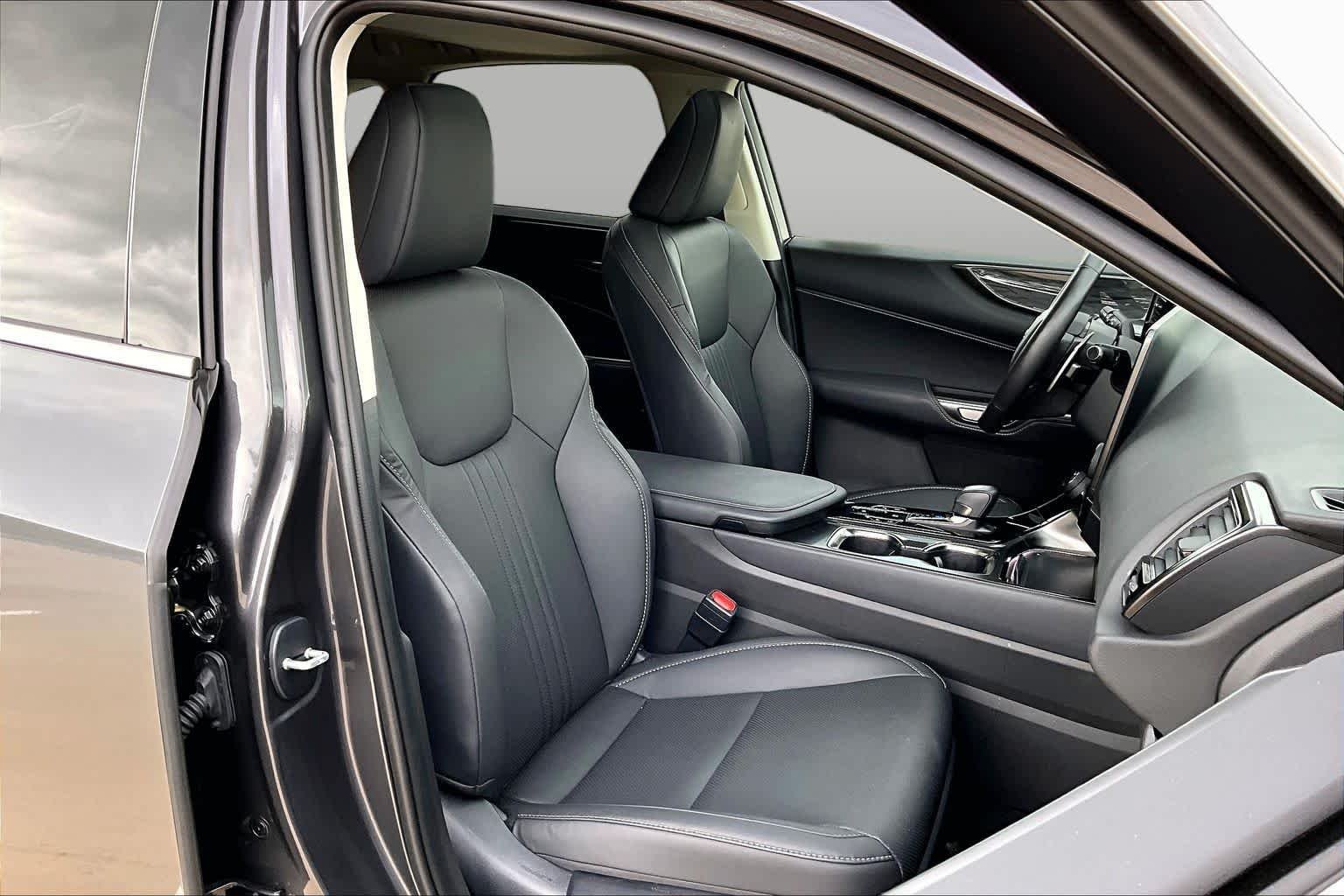 Certified Used 2025 SONIC CHROME Lexus Premium image 9