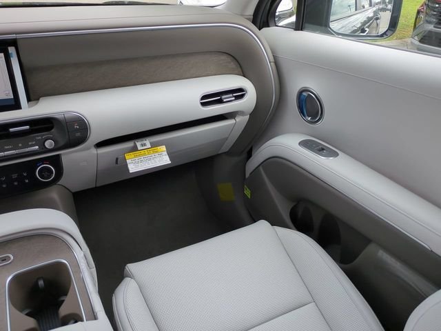 New 2026 Black Hyundai SEL Premium FWD image 45