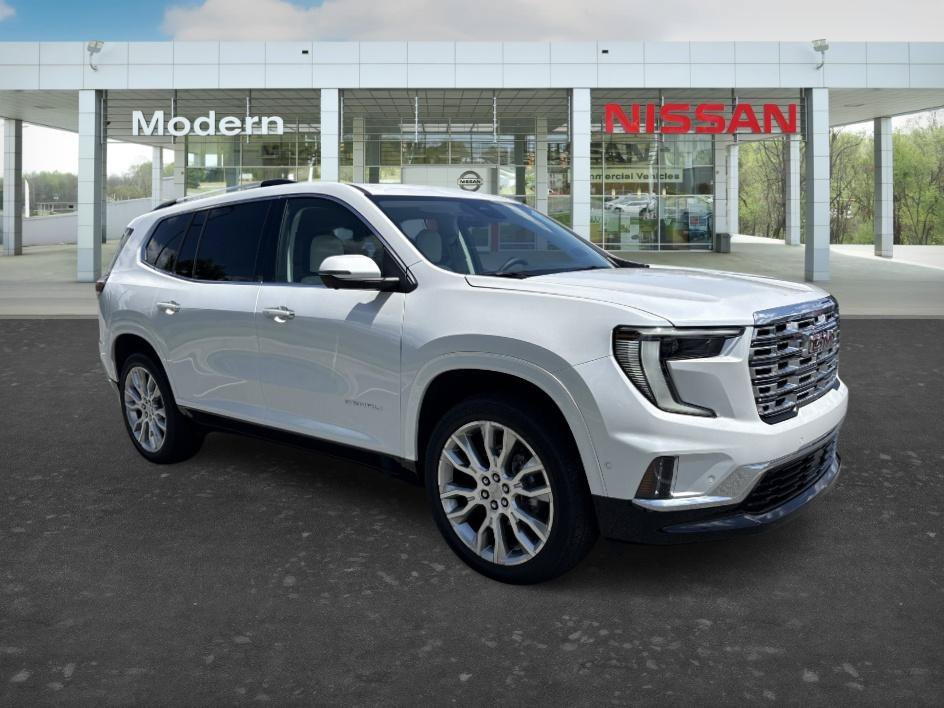 Used 2024 White Frost Tricoat GMC FWD Denali image 7