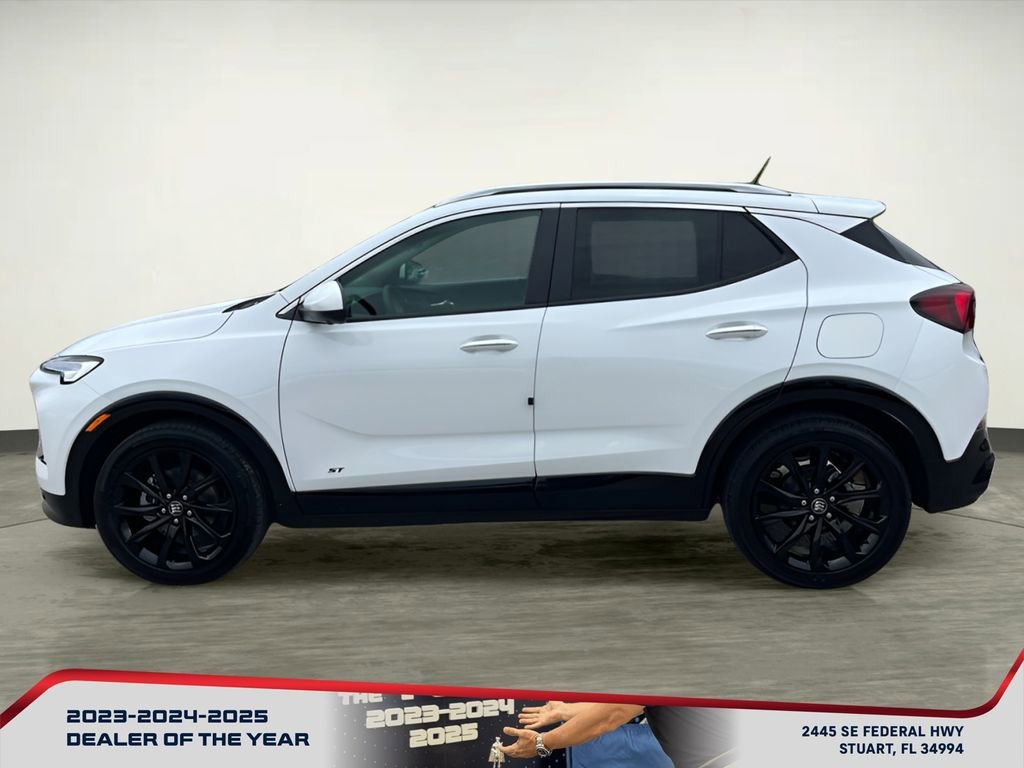 2026 Buick Encore GX Sport Touring - Photo 2