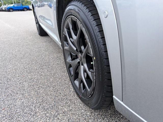 Used 2024 Silver Lexus 500h F SPORT Premium image 5