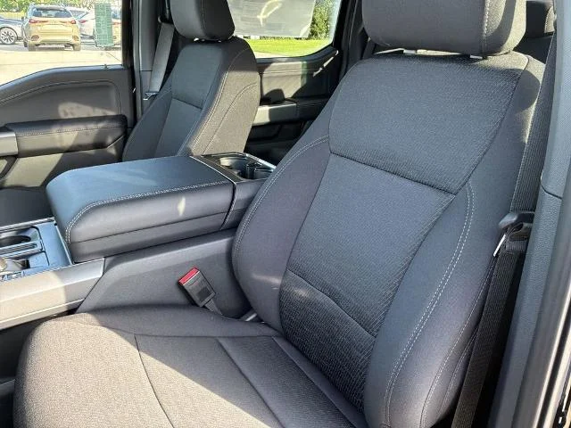 New 2026 Agate Black Metallic Ford XLT image 12