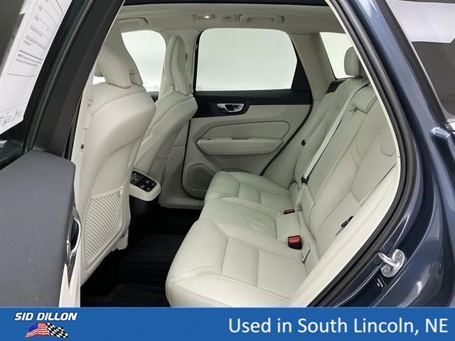 Used 2023 Denim Blue Metallic Volvo Ultimate Bright Theme image 18