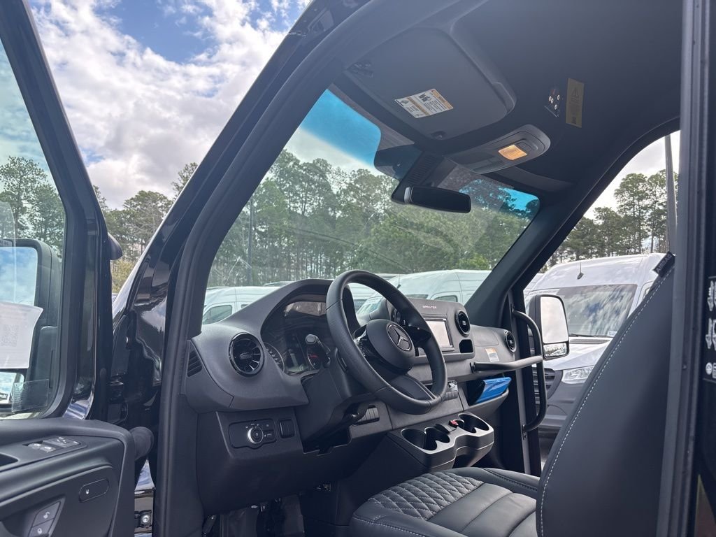 New 2025 Black Mercedes-Benz 15 Passenger Portal Door image 41
