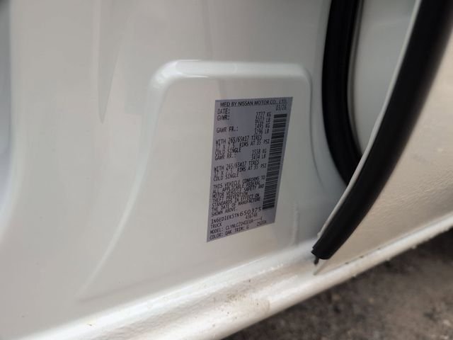 New 2026 Glacier White Nissan Crew Cab SV image 27