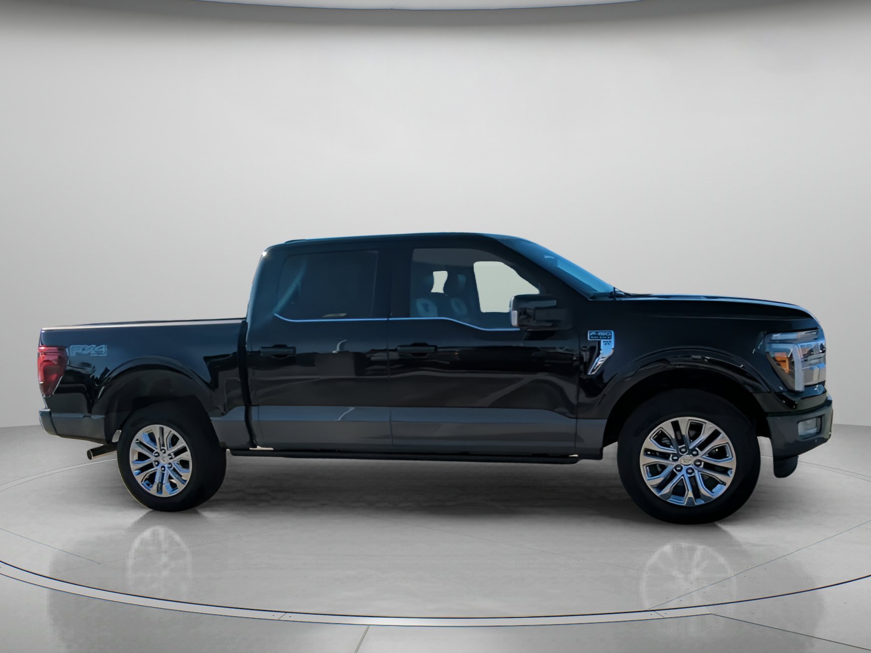 New 2026 Agate Black Metallic Ford King Ranch® image 31