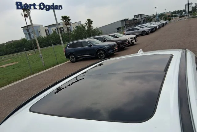 New 2026 Crystal White Volvo Core image 19