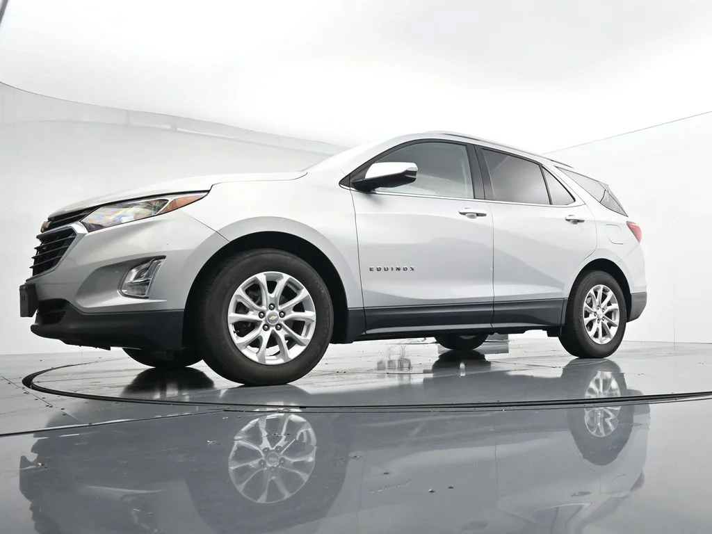 Used 2018 Silver Chevrolet LT image 33