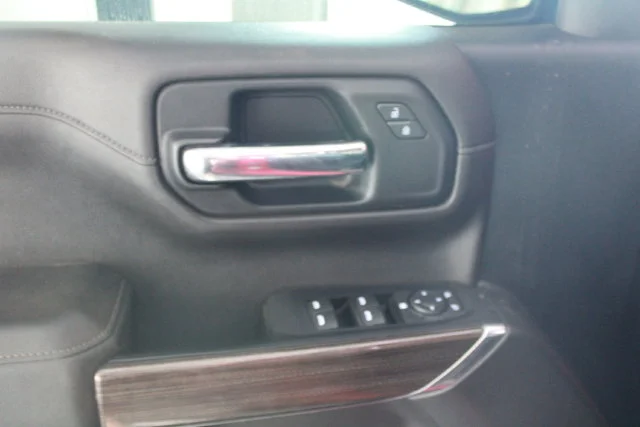 Used 2022 Red Chevrolet LT Trail Boss image 15