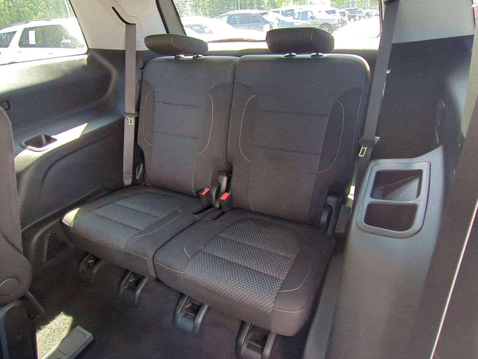 Used 2023 Ultra Blue Metallic GMC SLE image 32