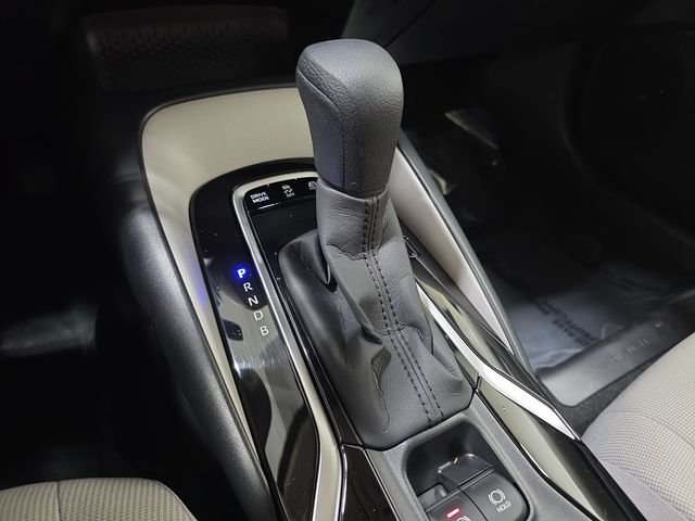 Certified Used 2020  Toyota LE image 20