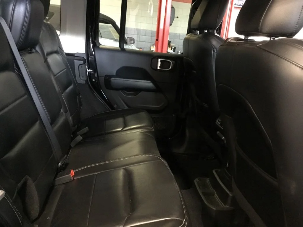 Used 2018 Black Jeep Unlimited Sahara image 12