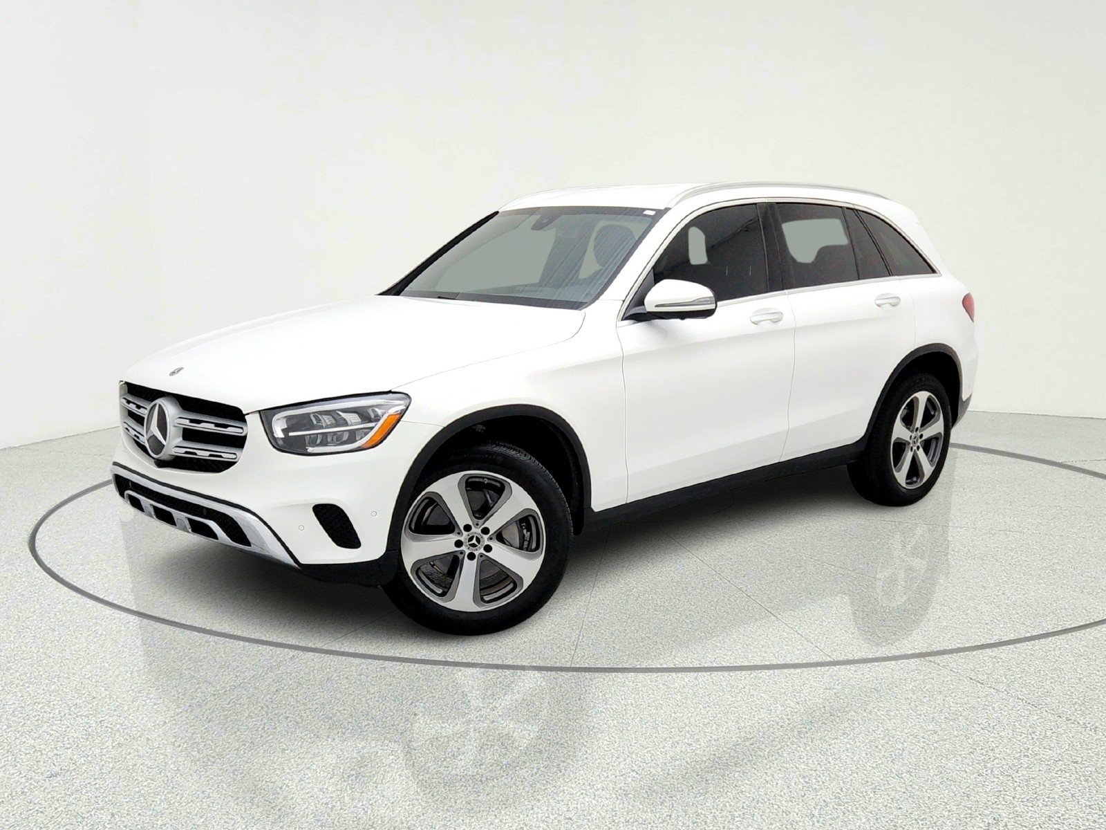 2021 Mercedes-Benz GLC GLC300's photo